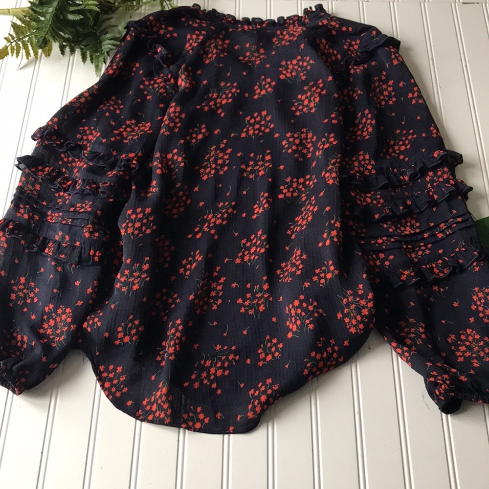 Ann Taylor floral ruffle black red top petite - Picture 4 of 7
